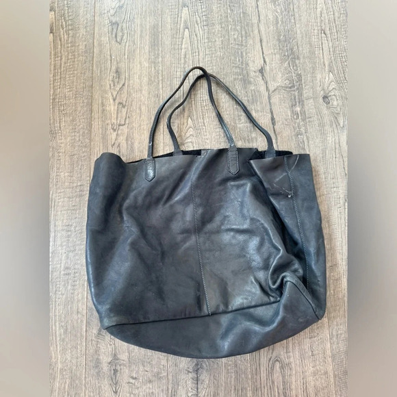 Givenchy Antigona Shopper Leather Large- Midnight Navy - Picture 9 of 9